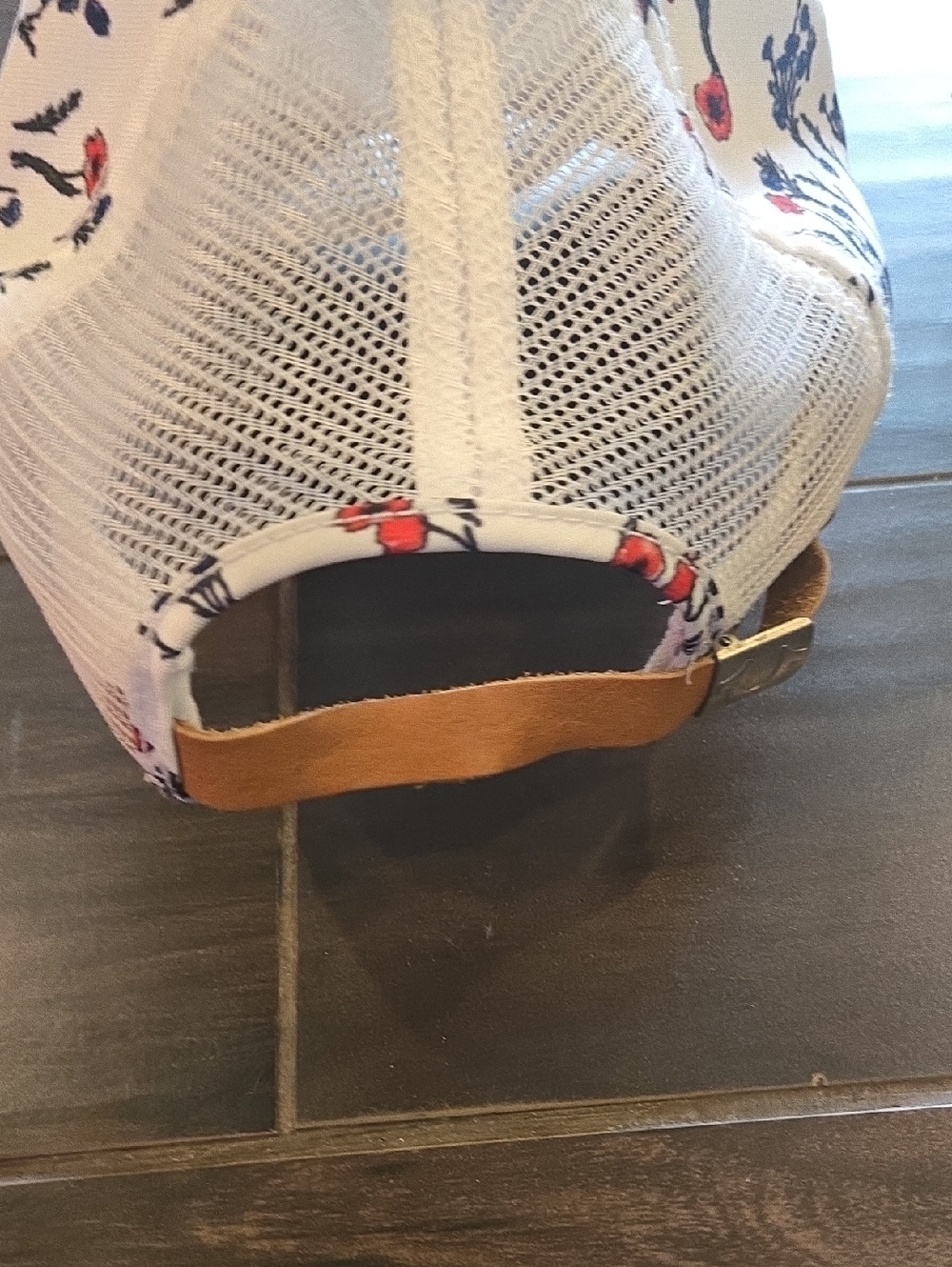 True Religion White Floral Baseball Cap - Picture 4 of 8